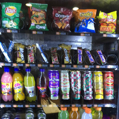 Máquina de venda automática automática do petisco da máquina de venda automática 22inch de JCVISION e da bebida da bebida